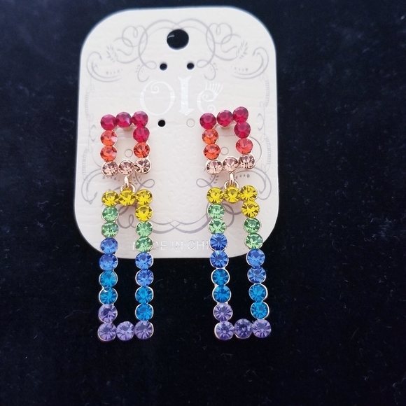 *SOLD* Multi Color Crystal Earrings - Picture 1 of 3